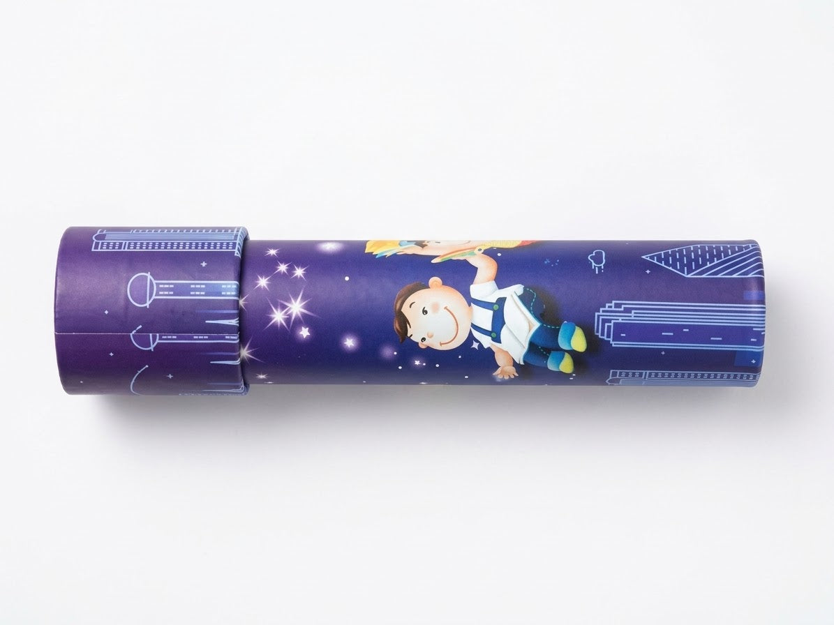 Caleidoscopio morado con niño y ciudad