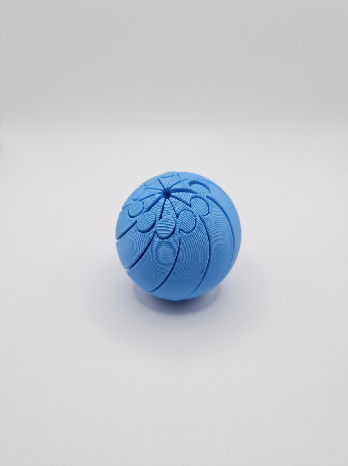 Esfera espiral 3D azul cerrada